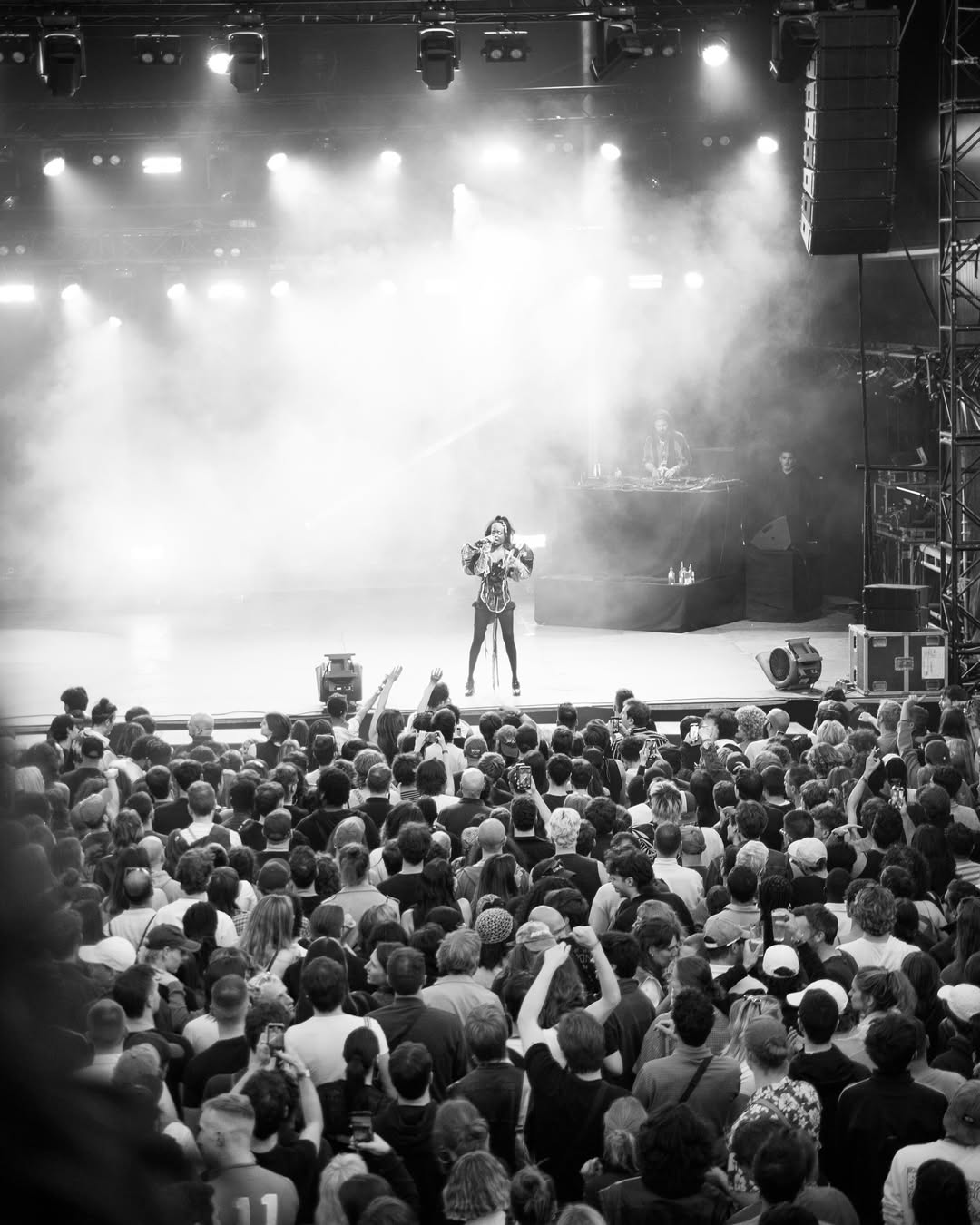 Organisers deny accusations of pressuring performers over political views. (Image by @azealiabanksforever via Instagram)