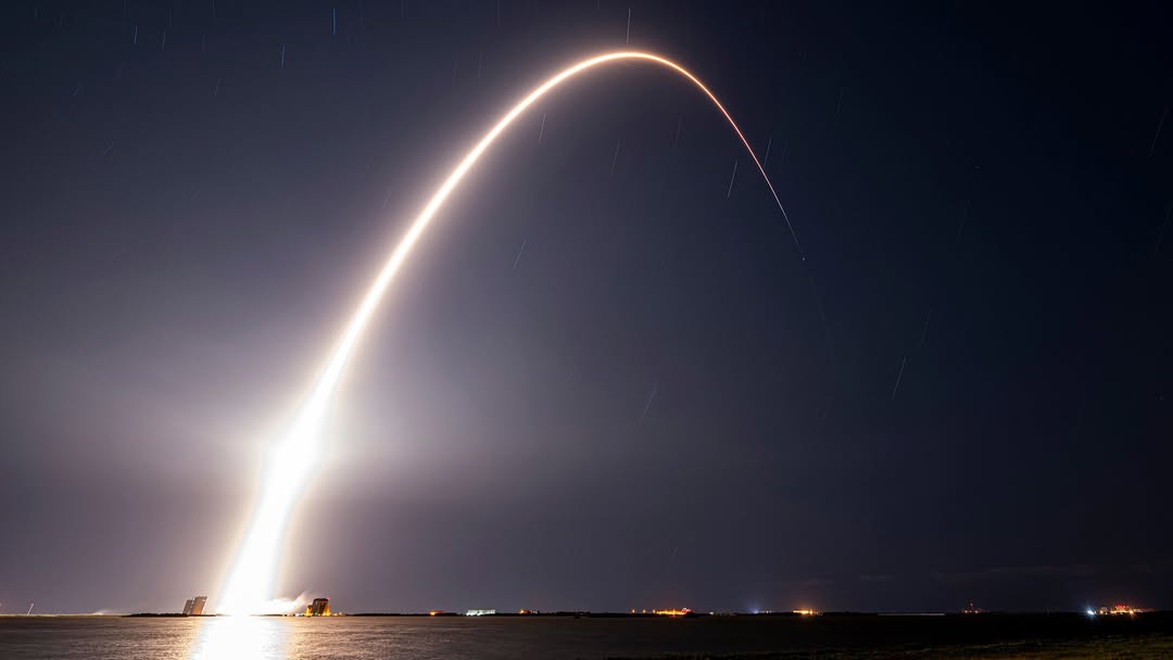 NASA seeks multiple commercial solutions to ensure timely moon landings before China. (Image by @spacex via Instagram)